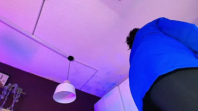 Inndrahot online show from October 11, 4:01 am