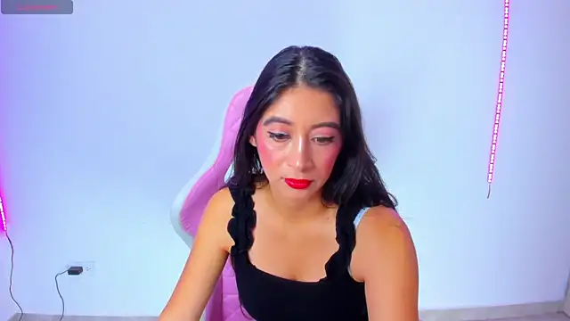 MeganWhite3 online show from March 6, 5:46 am