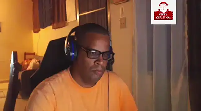Snapshot of thesugar32 chatting on December 2, 1:58 am thesugar32 online show from December 2, 1:58 am