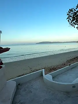 Snapshot of LilliThelo chatting on December 21, 12:07 am LilliThelo online show from December 21, 12:07 am