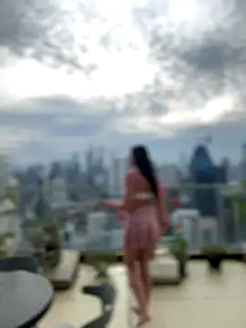 Snapshot of LilliThelo chatting on January 6, 12:58 am LilliThelo online show from January 6, 12:58 am