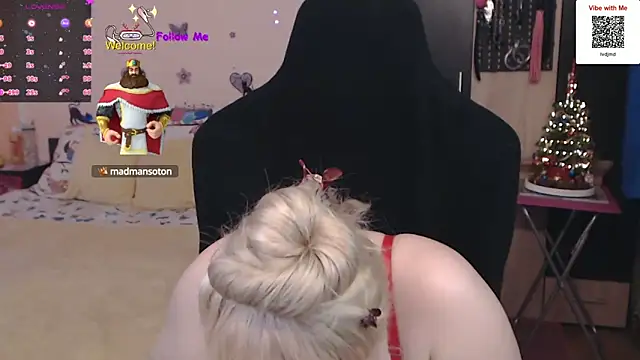 MissLexyGold online show from December 19, 5:50 pm