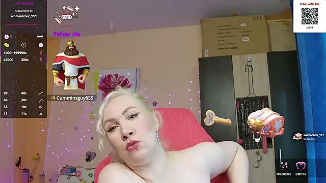 MissLexyGold online show from October 23, 1:10 pm