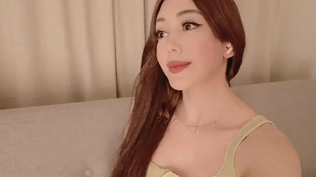 Snapshot of StrawberryViolet chatting on February 23, 10:29 pm StrawberryViolet online show from February 23, 10:29 pm