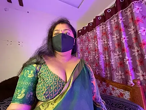 Love 4Sex online show from March 29, 1:49 am