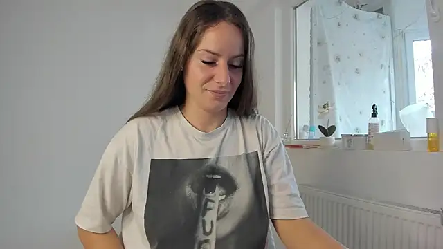 Snapshot of DiamondKay chatting on November 26, 9:32 am DiamondKay online show from November 26, 9:32 am