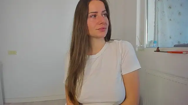 Snapshot of DiamondKay chatting on March 4, 7:36 am DiamondKay online show from March 4, 7:36 am