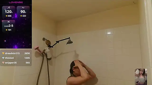 Blondiewithanass online show from December 4, 12:31 am