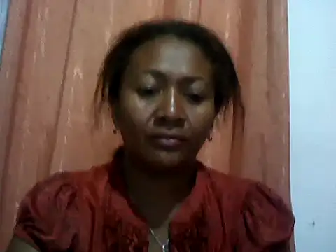 Snapshot of sexyladii chatting on December 4, 5:00 pm sexyladii online show from December 4, 5:00 pm
