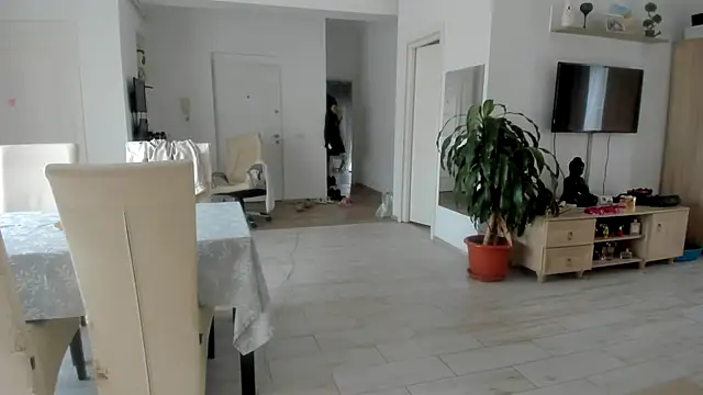 Snapshot of woolfiie chatting on October 6, 8:34 am woolfiie online show from October 6, 8:34 am