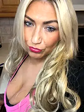 LittleMissEeve online show from September 19, 11:05 pm