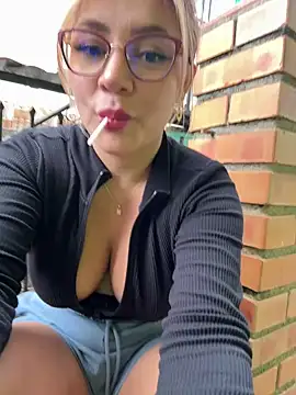 DIANITA 1988 online show from December 19, 9:17 pm