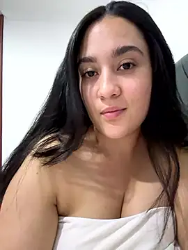 Nina lovi online show from December 7, 12:30 am
