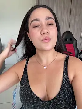 Nina lovi online show from June 17, 9:49 pm