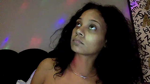 pinksugarxx online show from April 23, 5:41 am