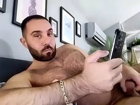 Snapshot of Kallobs chatting on November 25, 7:36 pm Kallobs online show from November 25, 7:36 pm