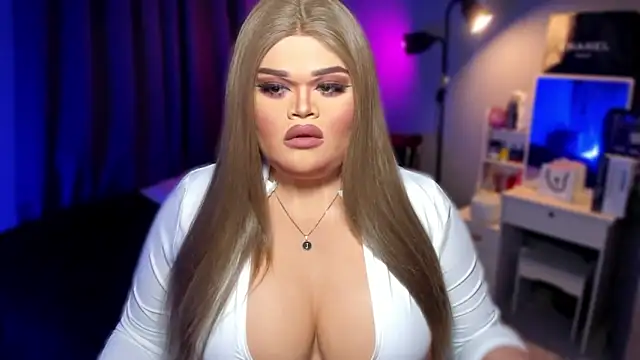 KarolinaThompson online show from January 16, 8:00 am