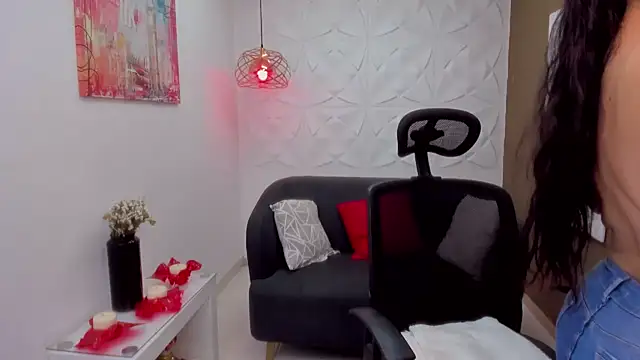 Snapshot of Sharon_tits chatting on March 21, 9:40 pm Sharon tits online show from March 21, 9:40 pm