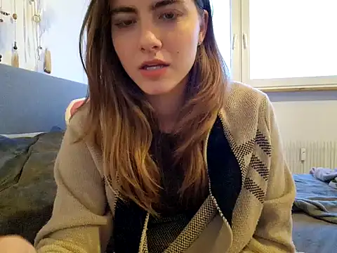 Snapshot of RubyRubin chatting on December 17, 2:55 pm RubyRubin online show from December 17, 2:55 pm