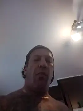 Snapshot of trucker1979 chatting on November 20, 6:40 pm trucker1979 online show from November 20, 6:40 pm