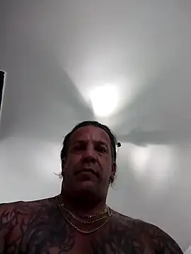Snapshot of trucker1979 chatting on June 22, 6:05 pm trucker1979 online show from June 22, 6:05 pm