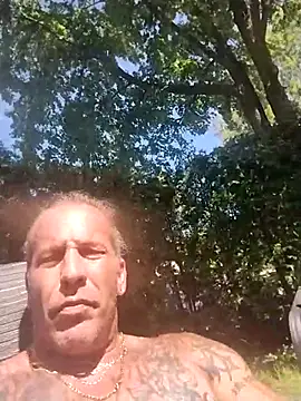 Snapshot of trucker1979 chatting on July 19, 3:27 pm trucker1979 online show from July 19, 3:27 pm