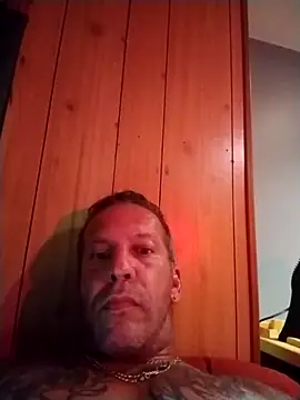 Snapshot of trucker1979 chatting on July 27, 8:32 am trucker1979 online show from July 27, 8:32 am