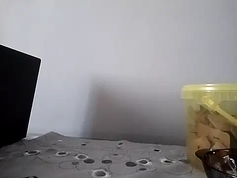 grzes19763 online show from March 19, 4:02 pm