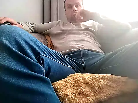 grzes19763 online show from October 15, 9:42 am