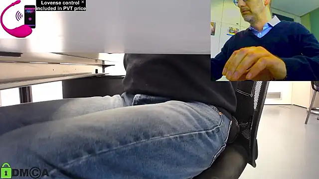 Snapshot of pliko chatting on February 26, 1:32 pm pliko online show from February 26, 1:32 pm