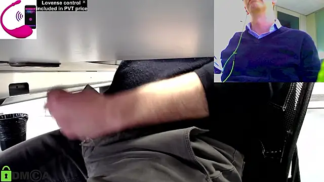 Snapshot of pliko chatting on March 17, 4:21 pm pliko online show from March 17, 4:21 pm