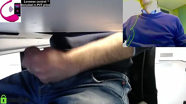 Snapshot of pliko chatting on March 31, 9:21 am pliko online show from March 31, 9:21 am