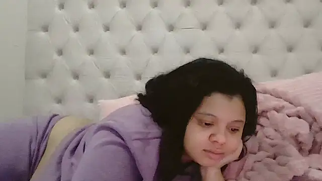 Snapshot of beautylovess chatting on February 26, 11:04 pm beautylovess online show from February 26, 11:04 pm