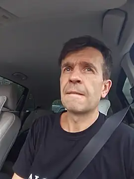 Snapshot of SteveTiger chatting on September 22, 7:32 am SteveTiger online show from September 22, 7:32 am