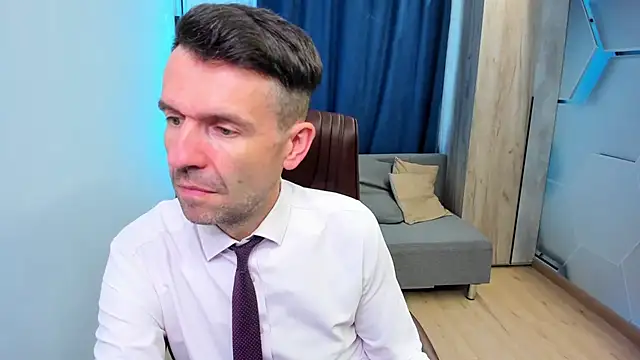 Snapshot of SteveTiger chatting on September 28, 12:10 pm SteveTiger online show from September 28, 12:10 pm