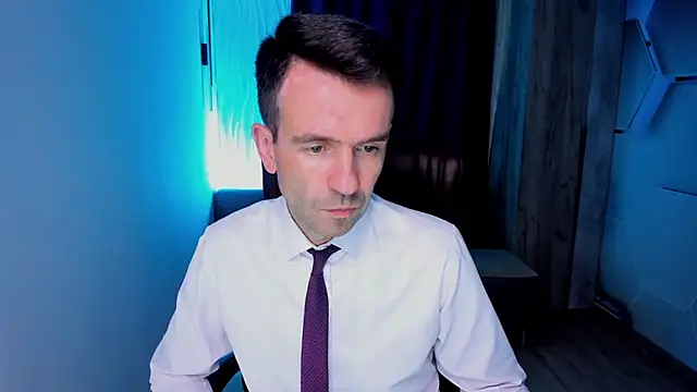 Snapshot of SteveTiger chatting on October 10, 12:15 pm SteveTiger online show from October 10, 12:15 pm