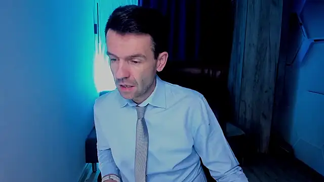 Snapshot of SteveTiger chatting on October 19, 3:40 am SteveTiger online show from October 19, 3:40 am