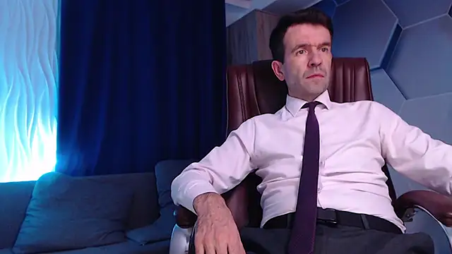 Snapshot of SteveTiger chatting on October 30, 3:41 am SteveTiger online show from October 30, 3:41 am