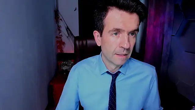 Snapshot of SteveTiger chatting on November 3, 12:06 pm SteveTiger online show from November 3, 12:06 pm