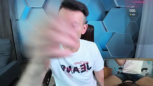 SteveTiger online show from March 10, 9:36 am