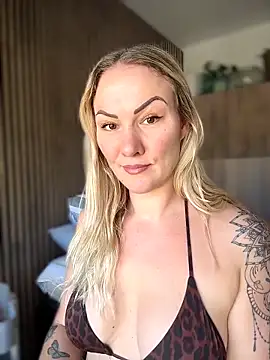 Snapshot of NastyMilf_ chatting on March 23, 9:24 am NastyMilf online show from March 23, 9:24 am