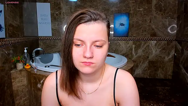 MelindaTin online show from February 13, 12:39 am