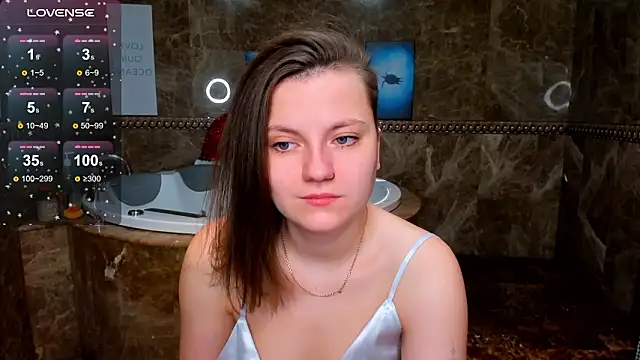 Snapshot of MelindaTin chatting on February 22, 12:56 am MelindaTin online show from February 22, 12:56 am