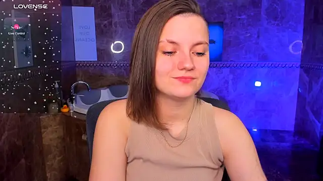 MelindaTin online show from May 12, 1:25 am