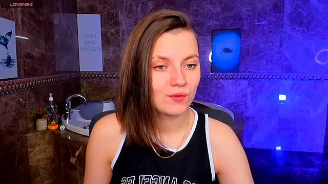 MelindaTin online show from May 22, 1:02 am