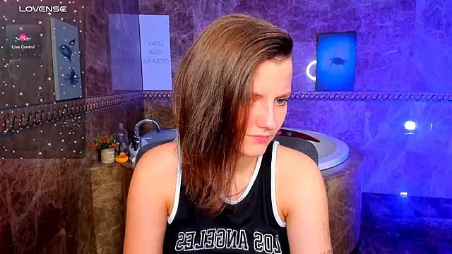 MelindaTin online show from June 14, 2:24 am