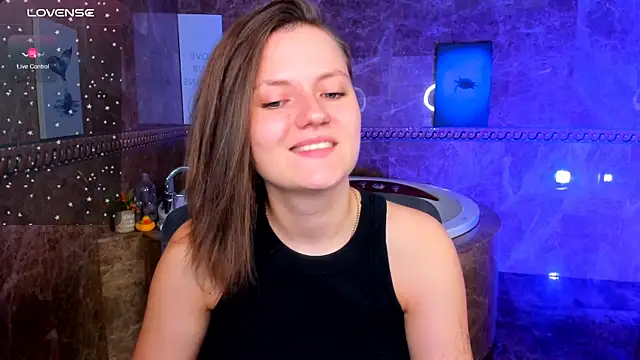 MelindaTin online show from June 22, 1:18 am