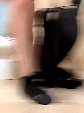 bobby69cock online show from October 22, 9:47 pm