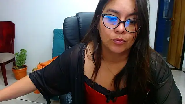 Ixchel Anaid online show from February 15, 10:00 am