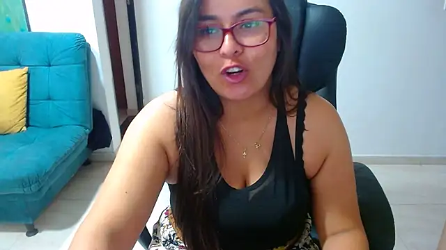 Ixchel Anaid online show from March 5, 8:32 pm